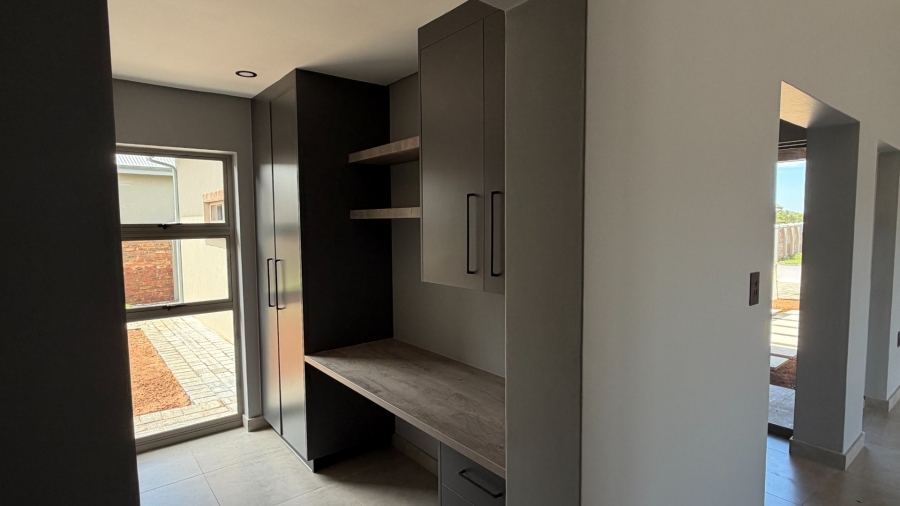  Bedroom Property for Sale in Vyfhoek A H North West